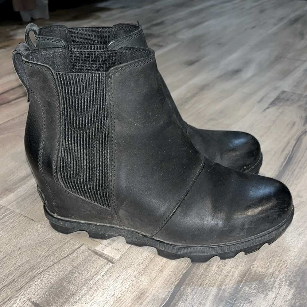 Women’s Sorel Wedge Booties 8